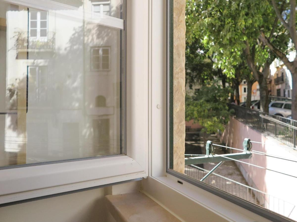Historic Alfama Apt With Modern Style Lisboa Екстериор снимка