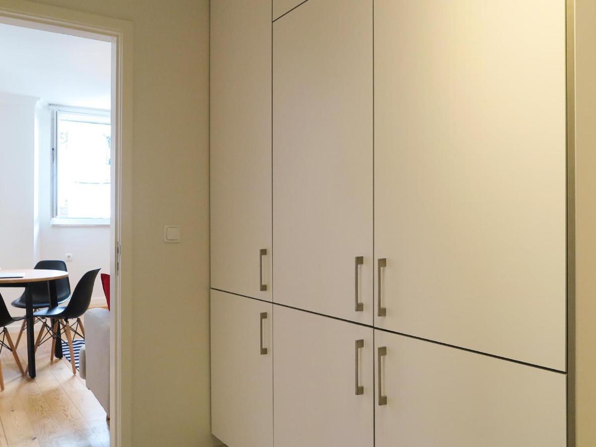 Historic Alfama Apt With Modern Style Lisboa Екстериор снимка